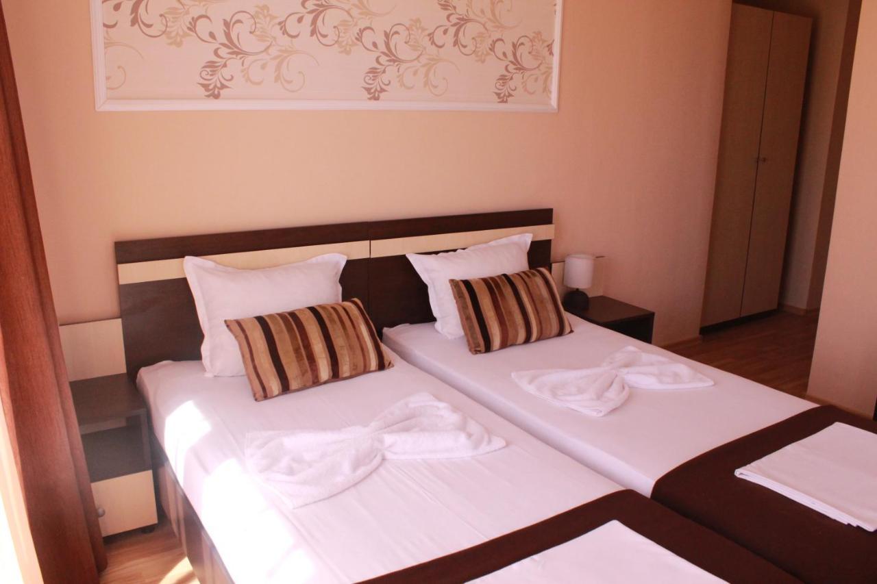 Respekt Guest House Sunny Beach Exterior photo