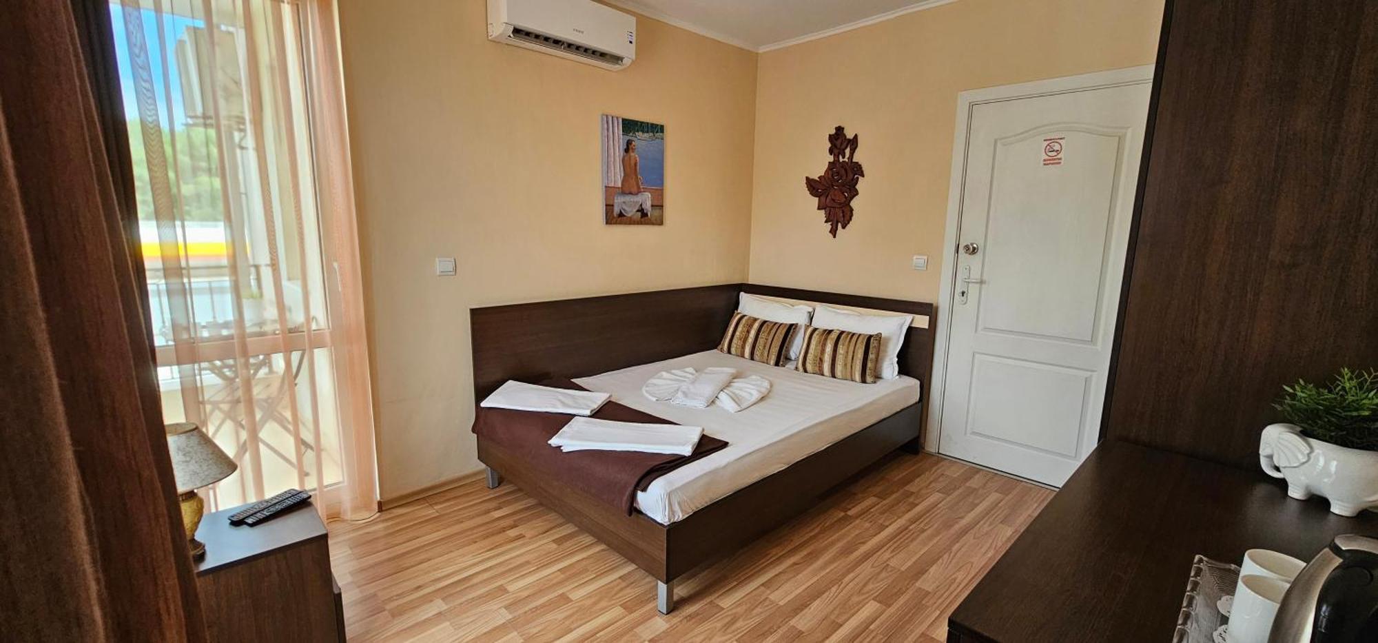 Respekt Guest House Sunny Beach Exterior photo